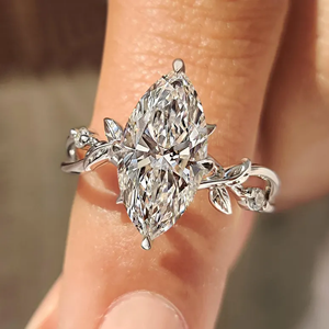 Bague de fiançailles vintage en moissanite taille marquise et taille ronde, en argent 925 plaqué rhodium jaune pour femme - Product Image 2