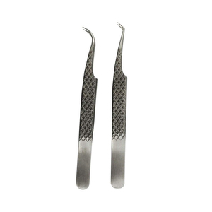 Ensemble de pinces à cils en acier inoxydable durable, 4 pièces, pointe incurvée pointue, longueur 10 mm, outil de beauté professionnel, Madriq International - Product Image 3