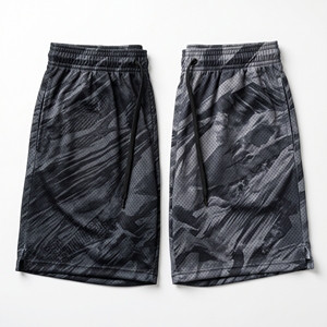 Shorts en maille Cyber Panel |   Shorts de sport imprimés en grille mécanique gris tech et anthracite pour le streetwear - Product Image 6