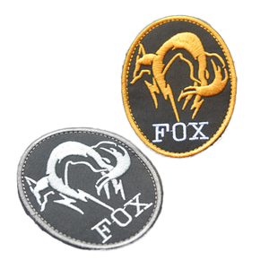 Patch brodé de haute qualité |   Étiquette logo haute densité pour vestes matelassées et vêtements de sport |   Usine OEM en gros - Product Image 1