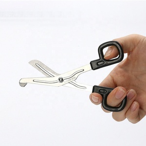 Tijeras Médicas de Acero Inoxidable Negro de 14.5cm, Tijeras para Vendajes, Tijeras para Gasa, Corte de Lona, Primeros Auxilios Domésticos, Reutilizables - Product Image 5