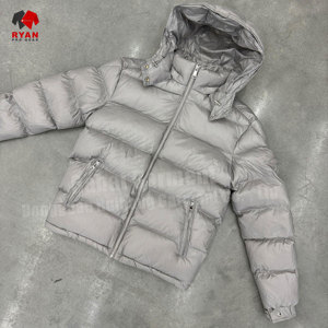 เสื้อแจ็คเก็ตพัฟเฟอร์คุณภาพสูงแบบกำหนดเองสำหรับผู้ชาย ผู้ใหญ่ และเด็ก พร้อมโลโก้แบบกำหนดเอง ดีไซน์ ODM คอปกแบบมีฮู้ด - Product Image 2