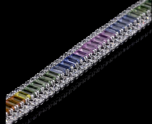 กำไลข้อมือเพชรเลี้ยงในห้องปฏิบัติการประดับพลอยแซฟไฟร์หลากสี ชุบทองคำแท้ 18K รับรองโดย IGI ของขวัญสุดหรูสำหรับงานแต่งงานและงานปาร์ตี้ - Product Image 4