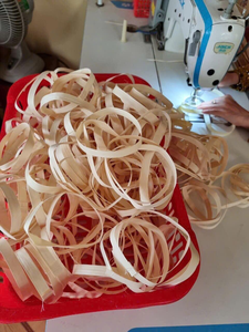 100% Biodegradable Palm Leaf Cup Carrier Origin Vietnam Wholesale Supply for Coffee Tea Smoothies Safe Handmade OEM Export - Product Image 4