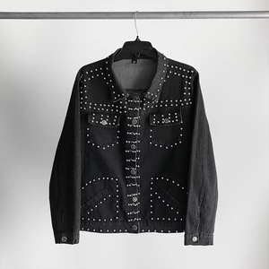 Chaqueta Vaquera con Pedrería para Hombre, Estilo Vintage y Urbano - Product Image 3