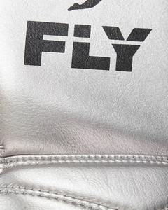 Guantes de boxeo Fly grises personalizados de último modelo, 100% cuero genuino de primera calidad, con cordones, para sparring y boxeo. - Product Image 4