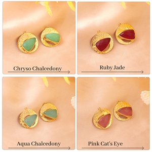 Pendientes con Gema Ojo de Gato Rosa Trillón, Bañados en Oro de 18k, con Marco de Latón Sólido Martillado, Piedra Geométrica Facetada para Creación de Joyas - Product Image 5