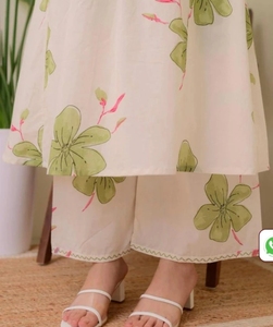 Conjunto de Kurta y Palazzo de Viscosa Rayón KV - Product Image 4