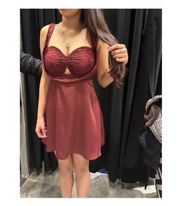 Minivestido de satén con cuello tipo cowl y bustier de red integrado, estilo natural contemporáneo, ideal para fiestas y eventos nocturnos. - Product Image 1