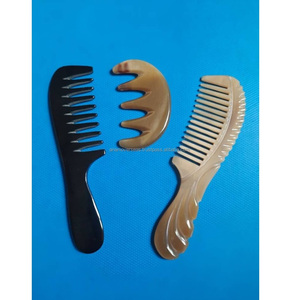 Peigne à cheveux en corne de buffle naturelle, fait main, écologique, antistatique, style bois, thème animal, vente en gros - Product Image 2