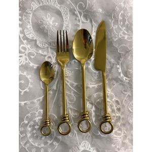 Ensemble de couverts fantaisie en acier inoxydable couleur or pour mariage, vaisselle de table de luxe, 4 pièces, style personnalisable - Product Image 6