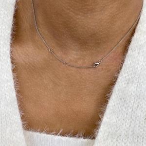 Colgante de diamantes de corte marquesa, pera y redondo en oro blanco macizo, collar de diamantes cultivados en laboratorio, elegante colgante nupcial minimalista - Product Image 2
