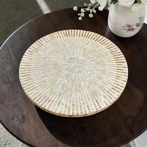 Bandeja giratoria Lazy Susan de mosaico de nácar hecha a mano, organizador giratorio premium para mesa, cocina y decoración del hogar - Product Image 1