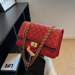 Customized Luxury Women's Genuine <b>Leather</b> Tote <b>Bag</b> Diamond Lattice Print Reversible Design <b>Soft</b> Texture Durable Wedding Single - Product Image 4