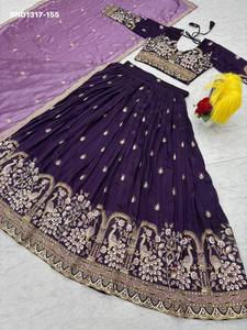 Hermoso conjunto de lehenga-choli de seda Vichitra con bordado de hilo y lentejuelas en toda la prenda, diseño Butti y borde de pavo real, listo para usar, moda femenina. - Product Image 5