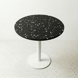 Table à manger en plastique recyclé, design moderne, imperméable, durable, écologique, empilable, structure métallique, montage facile, pour l'extérieur - Product Image 2