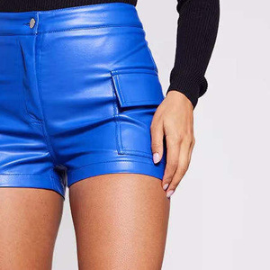 Shorts cargo en cuir bleu roi taille mi-haute pour femme avec poches à rabat, détails boutonnés, anti-plis et séchage rapide, style décontracté chic - Product Image 4