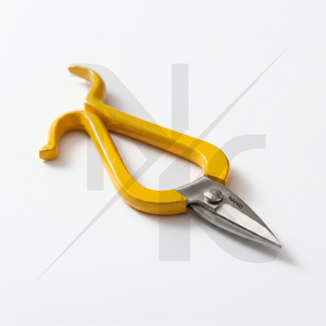 Ciseaux à bijoux pour la découpe de tôle, pour la fabrication de bijoux et le bricolage, avec lames courtes, manches colorés et pointe affûtée, taille 5-1/2 pouces - Product Image 4