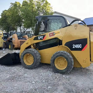Cargadora de Dirección Desviada Caterpillar /CAT 246D Usada de Alta Calidad, Casi Nueva, con Excelente Funcionamiento y Calidad Excepcional - Product Image 2