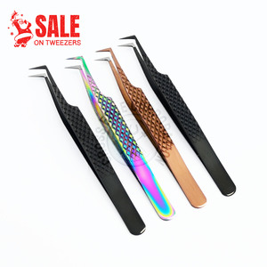 Meilleure pince à cils d'isolation pour extensions Pointe en fibre de diamant Grip 45 Pince à épiler méga volume à 90 degrés pour extensions de cils - Product Image 1