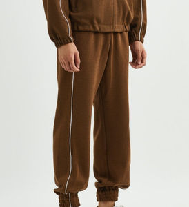 Ensemble de survêtement d'hiver personnalisé pour homme en polyester tricoté polaire, séchage rapide, respirant, avec sweat à capuche zippé et pantalon évasé assorti - Product Image 3
