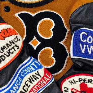 Chaqueta Varsity de Lona Personalizada de Alta Calidad para Mujer con Forro de Lana, Resistente al Viento, Colores y Tallas Personalizables - Precio Económico - Product Image 6