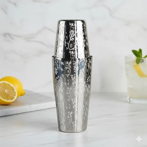 Coctelera Profesional de Acero Inoxidable, Juego de Bar de Tres Piezas para Mezclar Bebidas Suavemente - Product Image 4