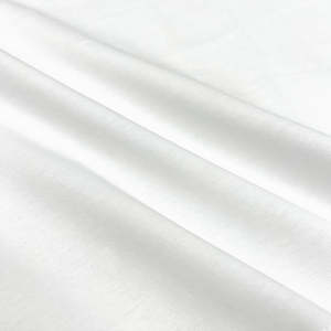 T-shirts décontractés pour hommes de haute qualité, blancs, personnalisables, 100 % coton, avec des caractéristiques de séchage rapide, respirantes et écologiques - Product Image 6