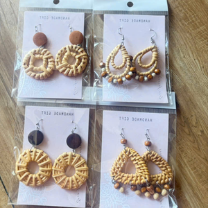 Boucles d'oreilles en rotin écologiques, bijoux en bambou faits à la main, légères et tendance, fabriquées au Vietnam, fournisseur - Product Image 4