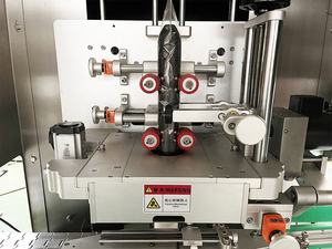 收缩带贴标机 用于瓶子、罐子和容器的自动热收缩贴标机 - Product Image 6