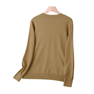 Pull classique en maille à col rond pour femme, manches longues, poignets côtelés, doux, décontracté, coupe régulière, chaud, anti-boulochage, séchage rapide pour l'automne - Product Image 2