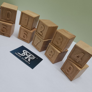 Bloques de Aprendizaje de Números de Madera Premium del 0 al 9 para Niños, Juguete Educativo Estilo Montessori, Madera de Haya No Tóxica, Cuadrados - Product Image 3