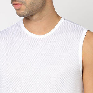 Camiseta sin mangas para hombre, 100% algodón, transpirable, con aberturas en los brazos, blanca, sin mangas, para gimnasio, musculación, corte largo, chaleco de entrenamiento y fitness - Product Image 2