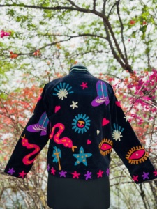 Veste d'hiver courte pour femme en velours brodée à la main vintage |   Manteau décontracté sans fermeture 100% coton biologique pour adolescents, respectueux de l'environnement - Product Image 6
