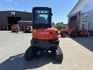 รถขุดขนาดเล็ก Kubota U35-4 แบบ Zero Tail Swing น้ำหนัก 3.5 ตัน เหมาะสำหรับงานก่อสร้างในพื้นที่แคบ - Product Image 2