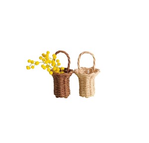Panier à fleurs artisanal en rotin tressé, vente en gros pour l'exportation, avec panier cadeau en rotin, magnifique accent rustique pour la maison, pour acheteurs B2B - Product Image 4