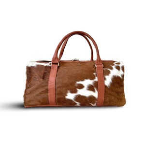 Sac de voyage en cuir véritable à motif floral sculpté à la main, style décontracté, pour le sport, les voyages, la gym, sac de week-end - Product Image 6