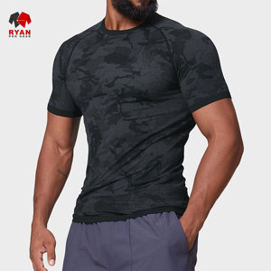 Ryan Pro Gear T-shirts personnalisés pour hommes, respirants et confortables, style pull-over - Product Image 1