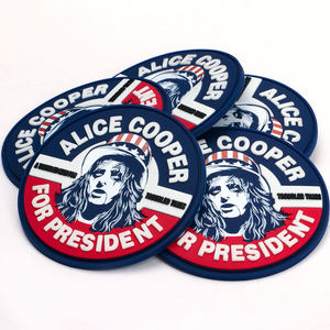 Patch en caoutchouc PVC haute densité personnalisé, imperméable et flexible, emblème de marque pour vêtements, sacs de sport, casquettes, chaussures et uniformes - Product Image 4