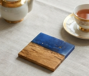 Posavasos Cuadrados Modernos de Madera con Incrustaciones de Resina Azul, Tapetes de Mesa Antideslizantes Modernos, Perfectos para Uso Diario - Product Image 2
