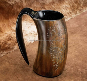 Viking Antique Percolateur Tankard Tasse à Corne à Boire Naturelle Fabriquée à la Main avec Design Animal Sculpté Hautement Fini - Product Image 1