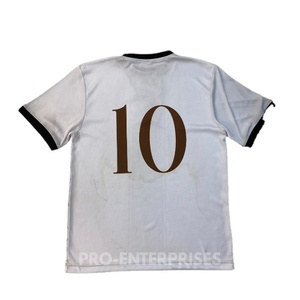 T-shirt homme de haute qualité, 100% coton, poids lourd, coupe oversize, col montant imprimé, style boxy. - Product Image 4