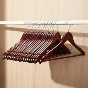 Perchas de Madera de Nogal de Diseño Minimalista, las Más Demandadas para Armarios y Salas de Estar - Product Image 4