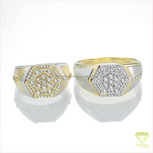 Anillo de Plata 925 con Diamante Cultivado en Laboratorio para Hombre, Estilo Sello Geométrico de Dos Tonos, Venta al Por Mayor para Compradores Globales de Joyería - Product Image 5