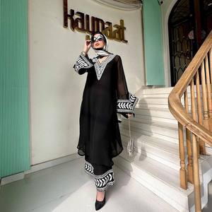 Magnifique Salwar Kameez en coton noir pour les fêtes, taille XL, haut et bas avec dupatta, tenue élégante - Product Image 6