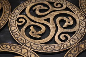 Celtic Knot Laser Cut Solid Wood Coaster Handcrafted Heat Resistant Drink Mat <b>Table</b> <b>Protector</b> Coffee Tea Cup Holder Home Decor - Product Image 5
