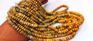 Perles de jaspe jaune naturel, forme ronde, 3-5 mm, vendues par brin de 13 pouces de long - Product Image 3
