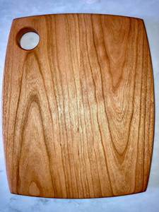 Planche à découper en bois massif avec poignée, 1,5 cm d'épaisseur, rectangulaire, passe au lave-vaisselle, pour viande, fromage, légumes, fruits, usage en cuisine - Product Image 5