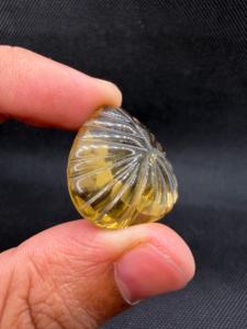 Natural Lemon Quartz <b>Honey</b> Yellow Big Size Trillion Cut Carving 62.50Carats Loose Gemstone Color Play for Beautiful Pendant - Product Image 6