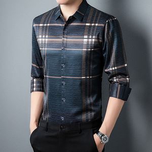 เสื้อเชิ้ตแขนยาวลายสก๊อตสำหรับผู้ชาย ปกคอพับได้ ระบายอากาศได้ดี ผ้าซาติน สไตล์ลำลองสมาร์ท สำหรับฤดูใบไม้ผลิ - Product Image 1